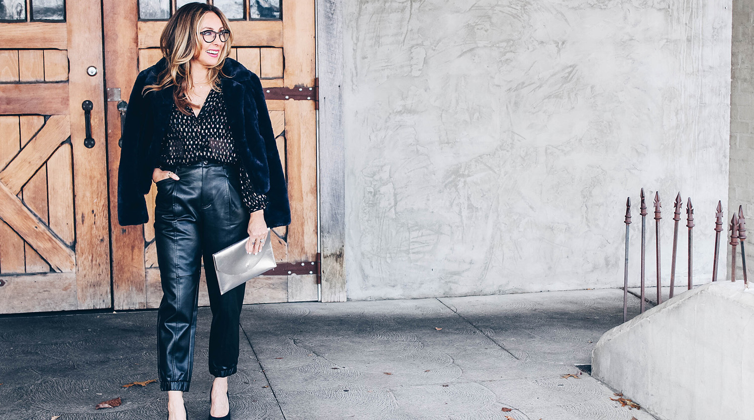 Sportswear Sales Store 3 Sportswear Sales Store -Sportswear Sales Store 1