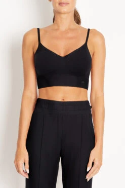 Marika Sofia Seamless Sports Bra 23 Marika Sofia Seamless Sports Bra -Sportswear Sales Store MLB0527A 001 cropped