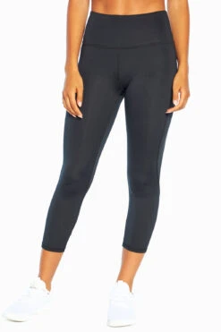 Marika Jade Mid Calf Capri -Sportswear Sales Store MLC1117A 001.21641