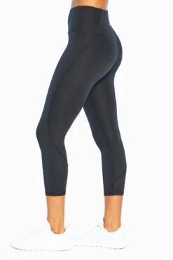 Marika Jade Mid Calf Capri -Sportswear Sales Store MLC1117A 001.21643