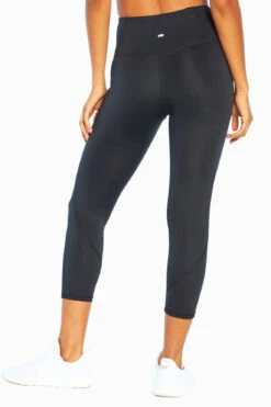 Marika Jade Mid Calf Capri -Sportswear Sales Store MLC1117A 001.21644