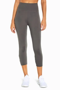 Marika June Mid Calf Capri -Sportswear Sales Store MLC1207A U05.17512