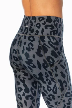 Marika Ignite Side Pocket Mid Calf Capri 17 Marika Ignite Side Pocket Mid Calf Capri -Sportswear Sales Store MLC1216A OF0.36235