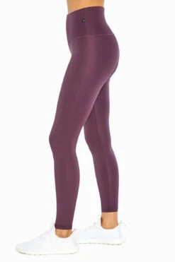 Marika Taylor Shine Legging 29 Marika Taylor Shine Legging -Sportswear Sales Store MLL2550A 9UY.2049 09d05dad 6a28 493d b514 3479fe0fc146