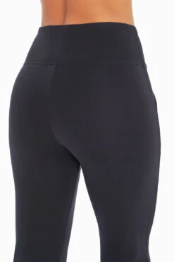 Sportswear Sales Store -Sportswear Sales Store MLP0883A 00112929 LORES RT