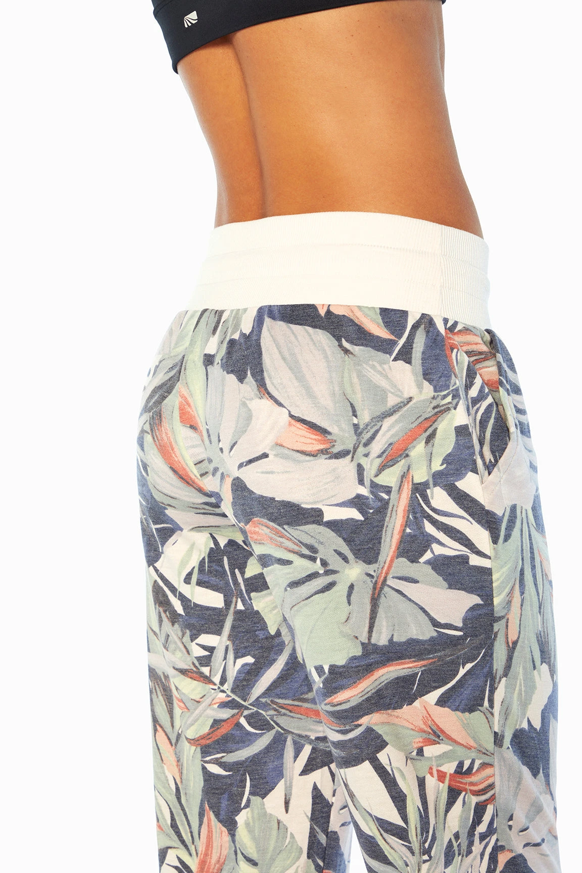 Marika Resort Jogger 8 Marika Resort Jogger - Image 8