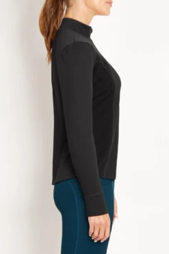 Marika Sophie 1/4 Zip -Sportswear Sales Store MLQ0671A 001 02 ECOMCROP