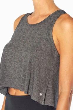 Marika Essential Cropped Tank -Sportswear Sales Store MLT2972A 513.77542