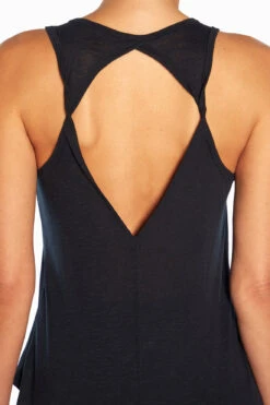 Marika Twist Singlet 35 Marika Twist Singlet -Sportswear Sales Store MLT3642A001.0036